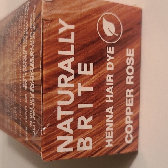 Naturally Brite Henna hair dye - Picture 3 of 5